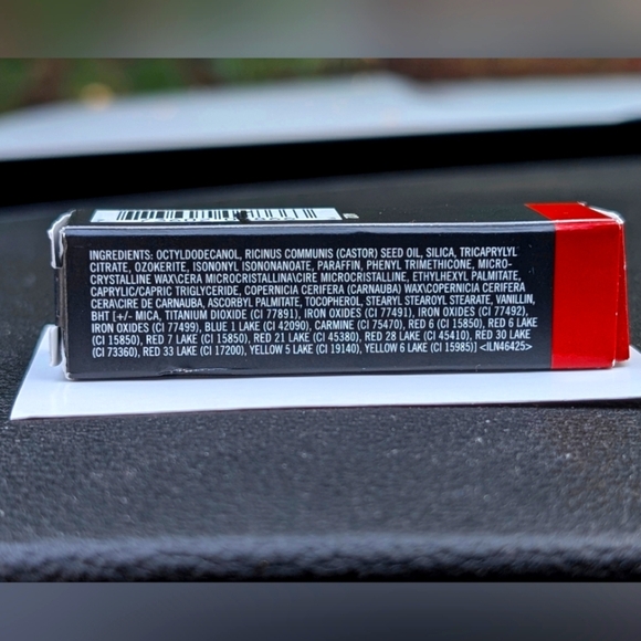 NWT M.A.C. Matte Lipsticks Red Chilli Color - Picture 3 of 3